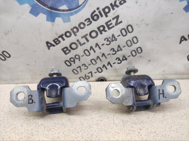 Петля задней левой двери 7701206968 RENAULT