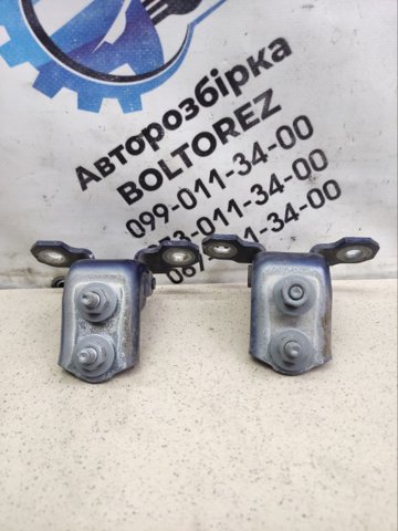 RENAULT 7701206970 Петля двери задней правой в наличии Ровно