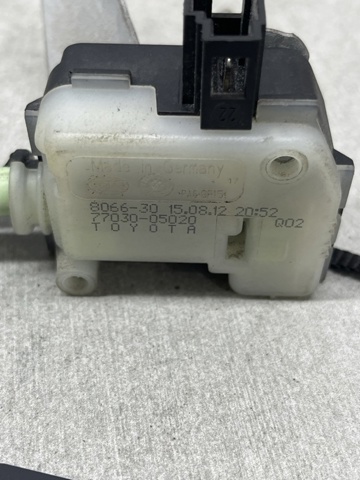 Личинка замка топливного бака 7703005020 TOYOTA