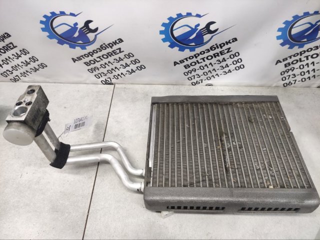 Радиатор испарителя кондиционера 7810A123 MITSUBISHI