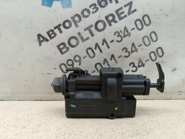 78850EB300 NISSAN Замок открывания лючка бензобака купить в Черновцы