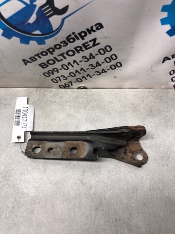 Петля капота, правая 7912026000 HYUNDAI