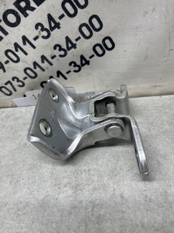 Петля двери задней левой 793302B020 HYUNDAI