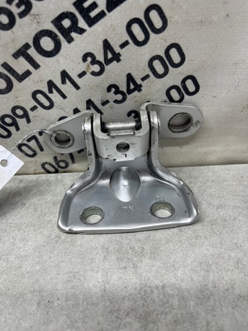 HYUNDAI 793302B020 Петля двери задней левой в наличии Ирпень