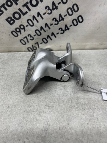 HYUNDAI 793302B020 Петля двери задней левой в наличии Житомир
