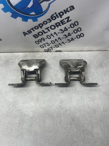 Петля двери задней правой 7934026000 HYUNDAI