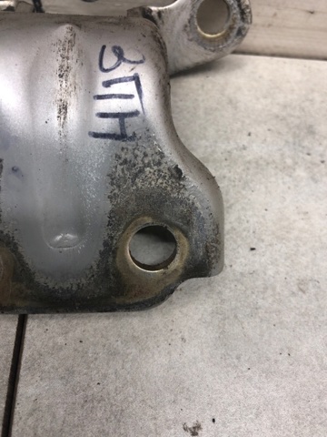 Петля двери задней правой 79360H1000 HYUNDAI