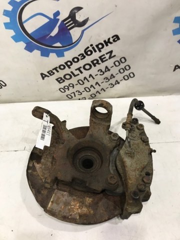 Кулак поворотный передний левый 7D0407257A VAG