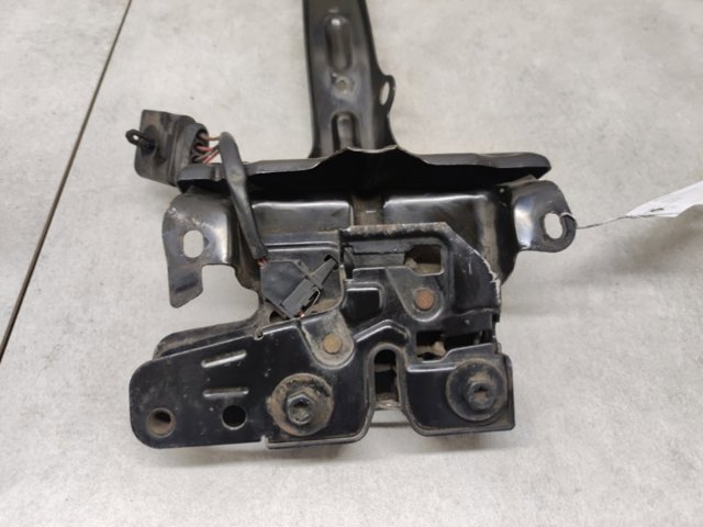 Замок крышки капота 7L0823509C VAG