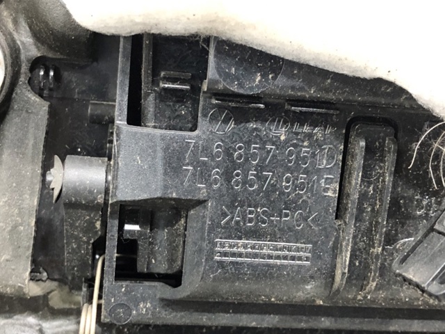 7L6867211BR Обшивка (облицовка) внутренняя двери задней правой купить Сумы