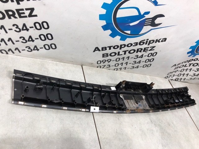 7P0863459F5R5 VAG Облицовка задней панели багажника купить в Житомир