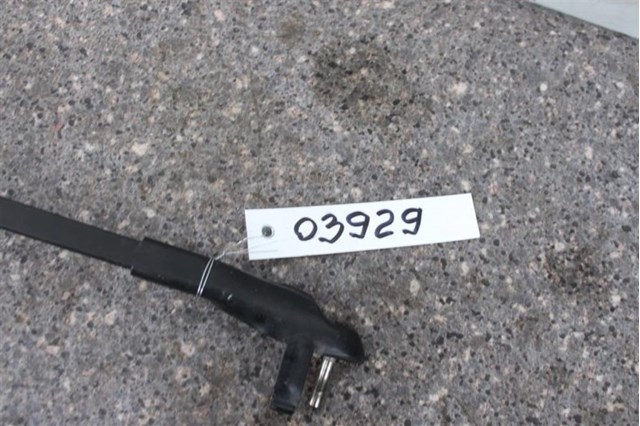 VAG 7P0955409B Рычаг-поводок стеклоочистителя лобового стекла в наличии Ровно