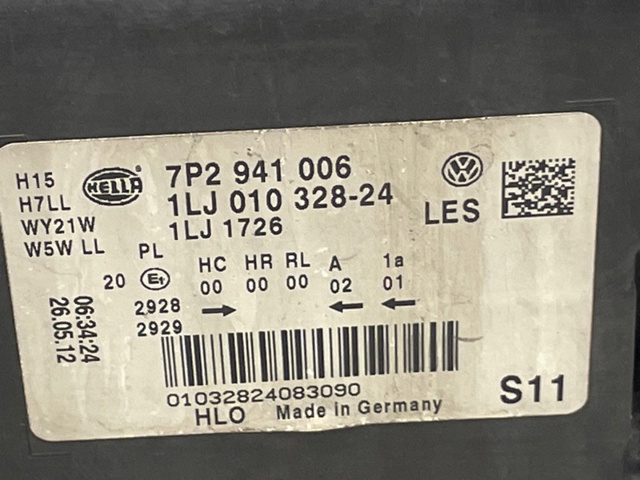 VAG 7P2941006 Правая фара в наличии Киев