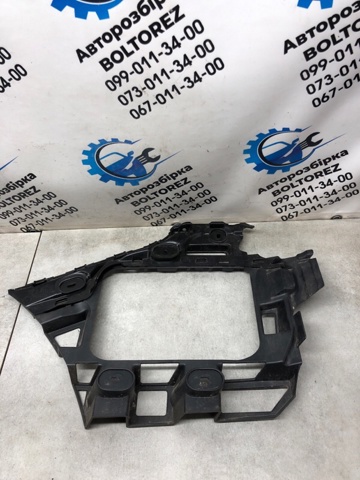 VAG 7P6807394 Кронштейн бампера заднего правый в наличии Ирпень