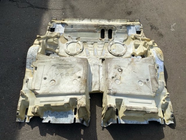 VAG 7P6863367AE в наличии Ирпень