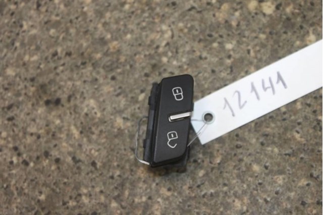 VAG 7P6962125A Выключатель центрального замка в наличии Ирпень
