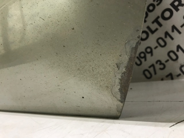 Пассажирская передняя дверь 80100EB330 NISSAN