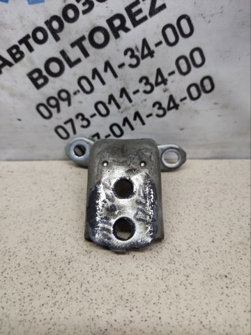 Петля передней двери левая 80401ZP80A NISSAN