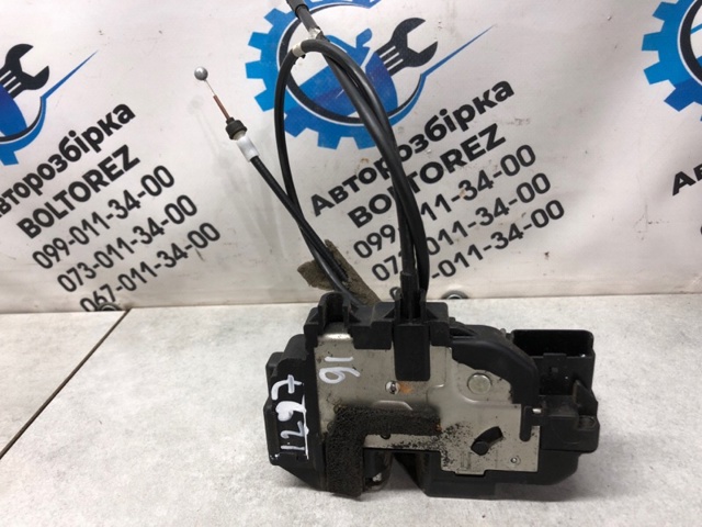 Замок двери водителя 80501EB32A NISSAN