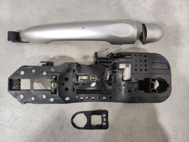 Ручка двери передней наружная 806B02596R RENAULT