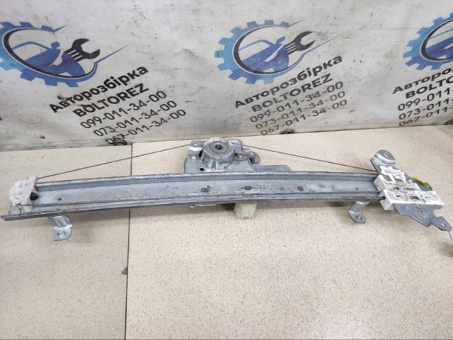 Мотор стеклоподъемника двери передней, левой 807304CA1A NISSAN