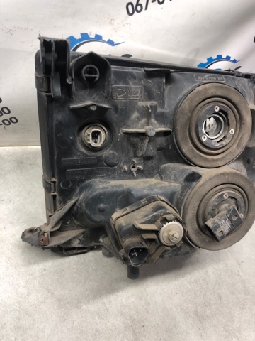 TOYOTA 8105960041 Фара левая в наличии Черновцы