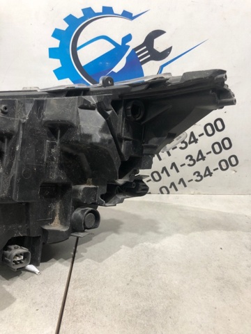 811100R140 Правая фара купить Павлоград
