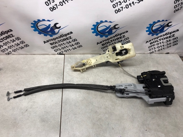 Внутренний дверной замок 813203S020 HYUNDAI