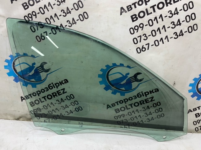 Стекло передней правой двери 8200000385 RENAULT