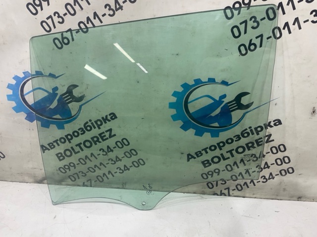 Стекло заднее левое 8200000403 RENAULT