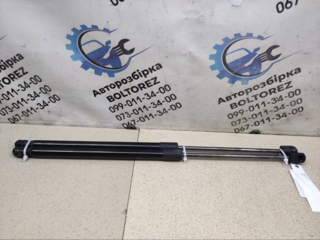 Амортизатор двери багажника 8200025317 RENAULT