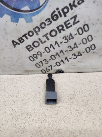 RENAULT 8200110895 Датчик включения стопсигнала в наличии Харьков