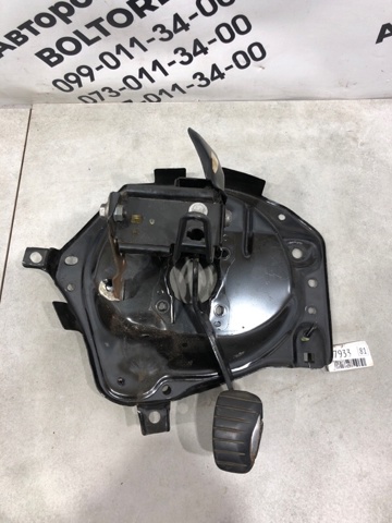Ппривод тормозного крана 8200115368 RENAULT