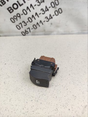 Приборы управления блокировкой замков 8200220507 RENAULT
