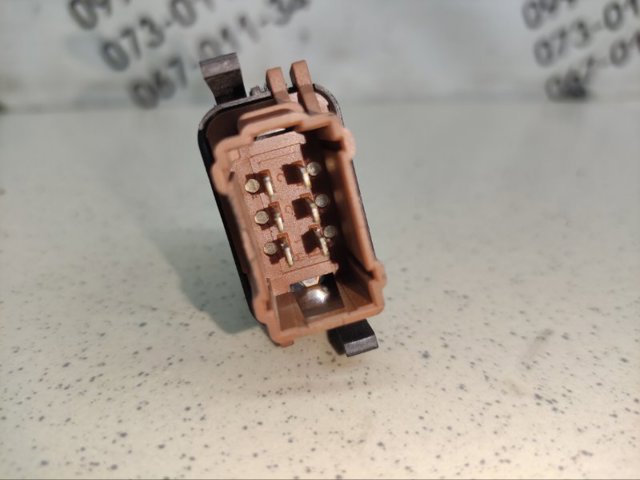 8200220507 RENAULT Кнопка блокировки дверей купить в Житомир