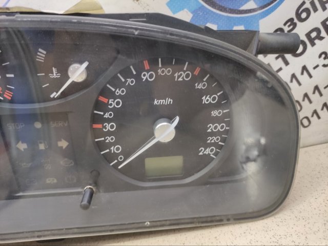 RENAULT 8200291332 Приборная доска (щиток приборов) в наличии Житомир