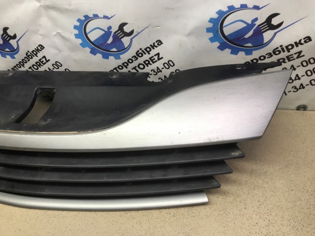 8200390126 RENAULT Решетка радиатора купить в Чернигов