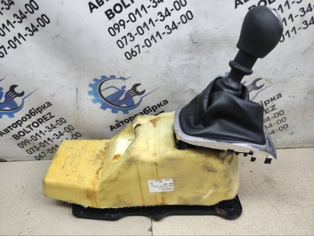 Селектор коробки передач 8200777403 RENAULT