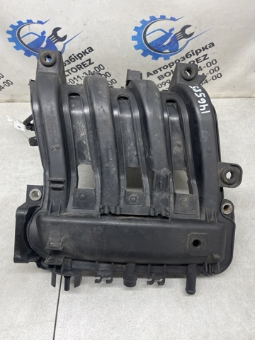 Впускной коллектор 8200880099 RENAULT