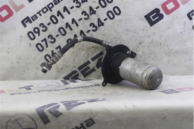 HYUNDAI 821102B001 Уплотнитель двери передней левой (на кузове) в наличии Черкассы