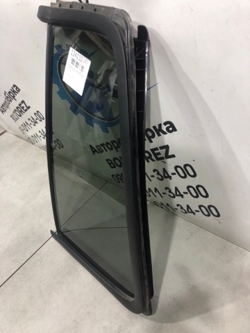 NISSAN 82262EB33A Стекло-форточка двери задней правой в наличии Ужгород