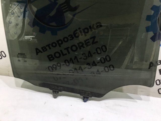NISSAN 82300EB33A Стекло двери задней правой в наличии Тернополь