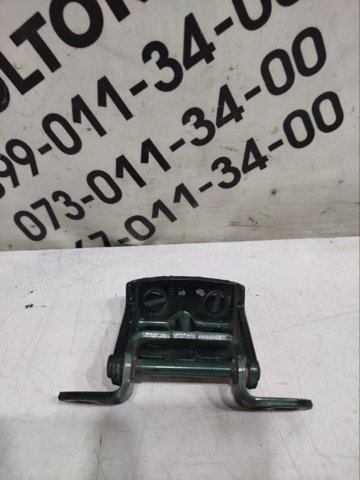 82400EA00A Петля двери задней правой купить Запорожье