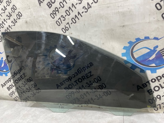 Стекло пассажирской двери 824212H010 HYUNDAI