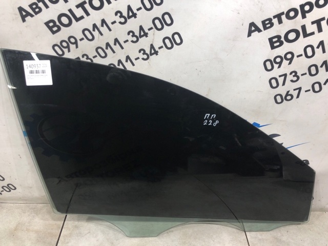 Стекло передней правой двери 824212L010 HYUNDAI