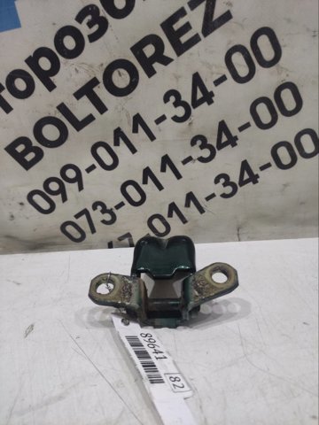 NISSAN 82421EA00A Петля двери задней левой в наличии Ирпень