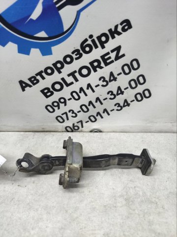 Ограничитель открывания задней двери 824304X30A NISSAN