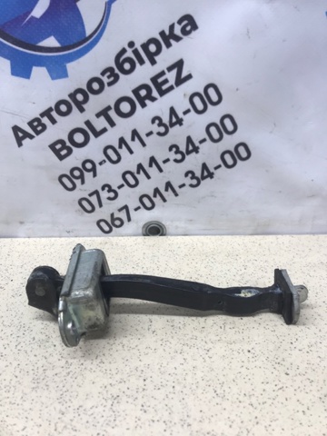 Ограничитель двери, задний 82430JG000 NISSAN