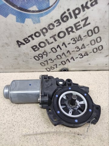 Мотор стеклоподъемника двери передней, левой 824502H000 HYUNDAI