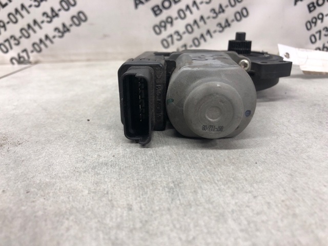 824601H010 HYUNDAI Мотор стеклоподъемника двери передней правой купить в Тернополь